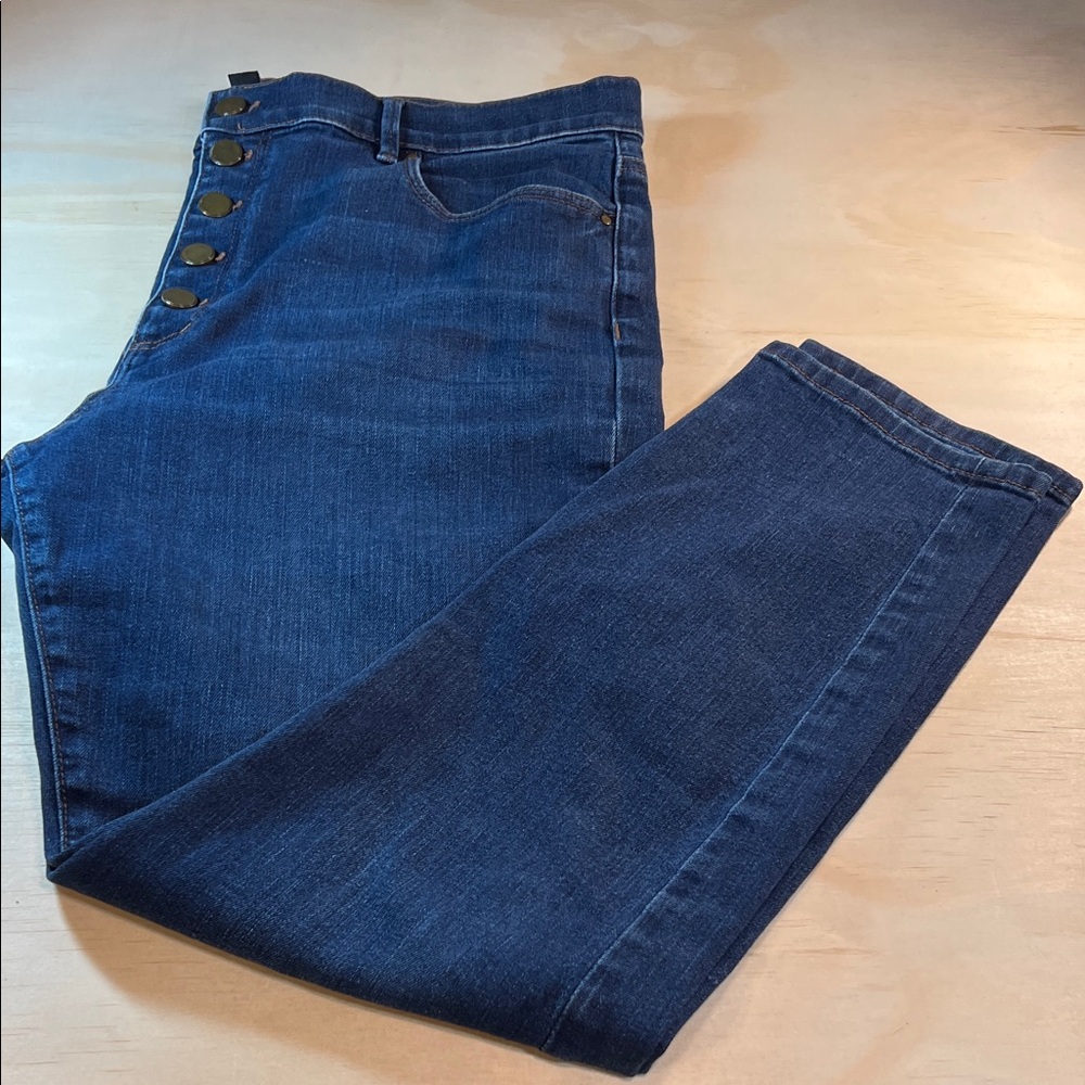 Ann Taylor Blue Denim Slight Distressed Woman’s Jeans Sz 14